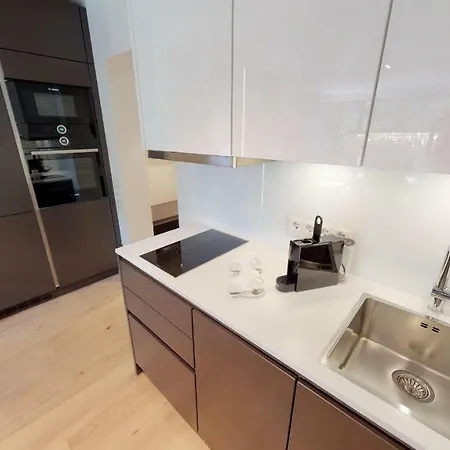 White Pearl 2.05 Apartment *